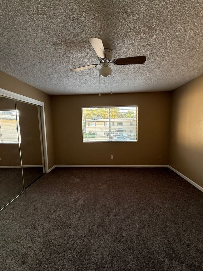 Building Photo - 811-811 Taylor St