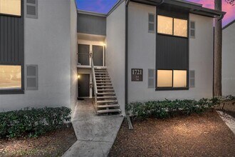 Building Photo - 1721 NE 36th Ave
