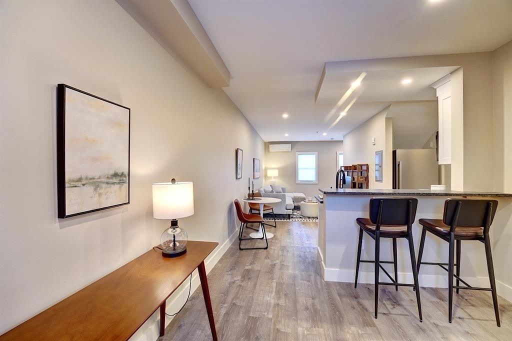 Foto principal - 621 Islington St