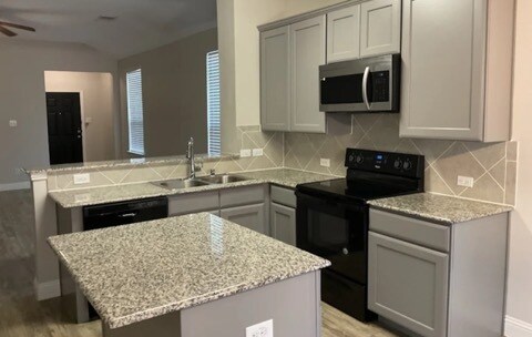 Foto principal - 1602 Erika Ln