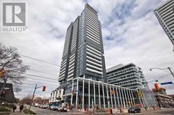 Building Photo - 225 Sumach St