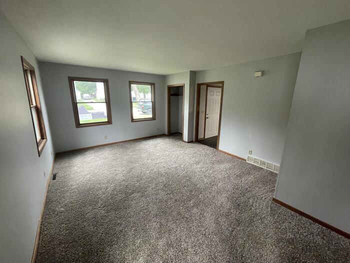 321 Linn St, Janesville, WI 53548 House Rental in Janesville, WI