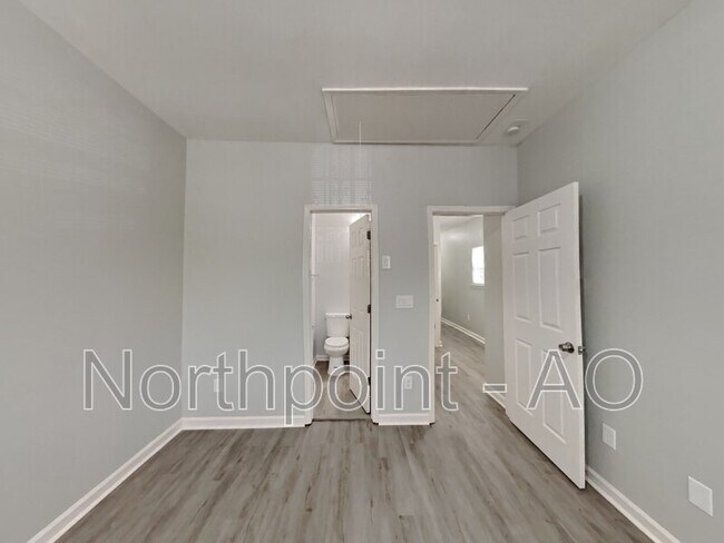 Foto del edificio - 449 Mary St SW