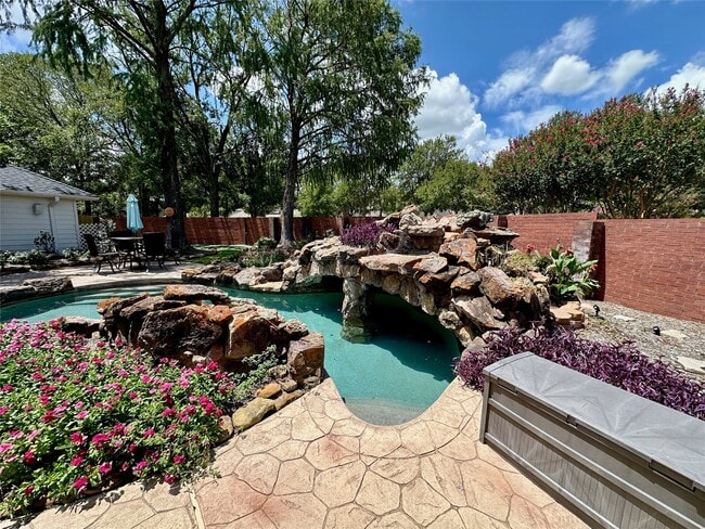 Building Photo - 7002 Greatwood Trails Ct