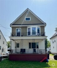Building Photo - 23 Sumner Pl