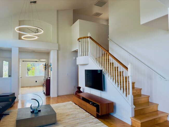 Foto del edificio - Islands & Bluffs, Maui Lani – Furnished 4-Bedroom, 3-Bath Home