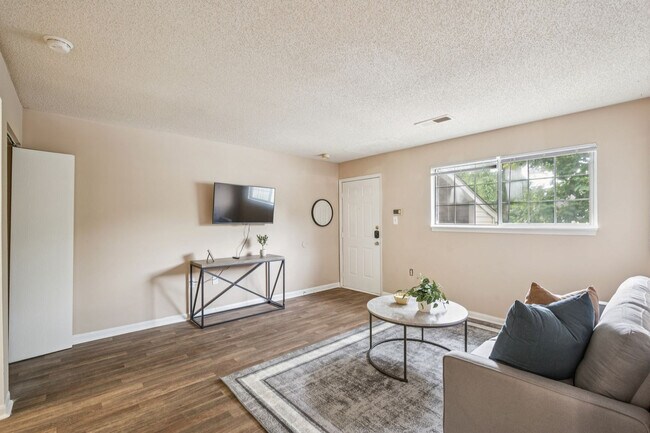 Foto del edificio - 730 Kenridge Pkwy