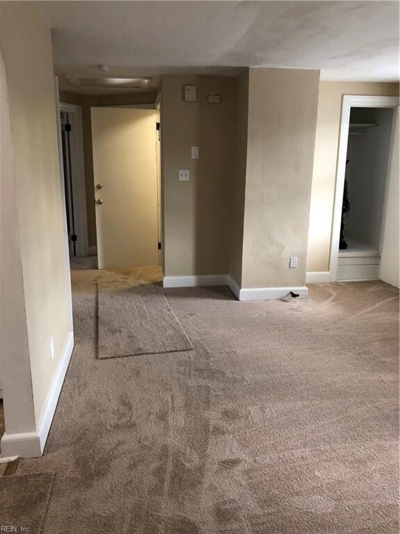 Foto del edificio - Upstairs of a Cozy Norfolk Duplex!