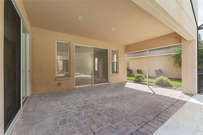 Foto del edificio - 10886 Cory Lake Dr