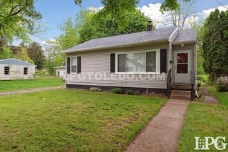 Building Photo - 1109 Turner Ave