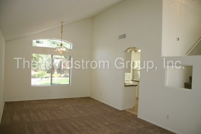 Building Photo - Rancho Vistoso/Oracle - 2173 E Rio VIstoso