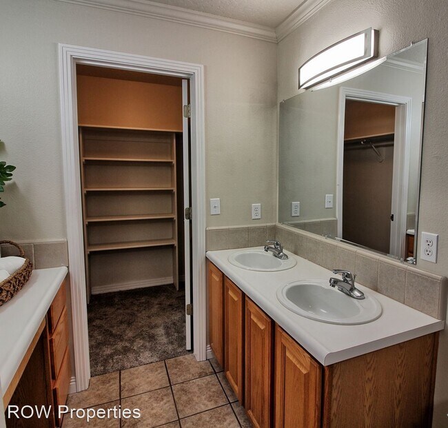 Foto del edificio - 3 br, 2 bath House - 1011 W Peregrine Dr