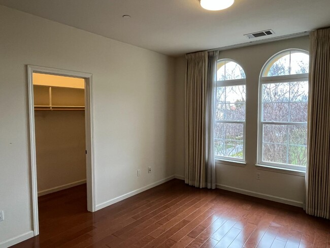 Building Photo - 4088 Rivermark Pkwy