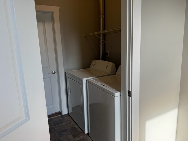 Foto del edificio - 222 Learn Rd