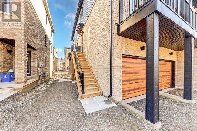 Photo du bâtiment - 14 Pumpkin Cor Cres