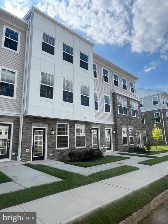 Building Photo - 119 Stoutsburg Blvd