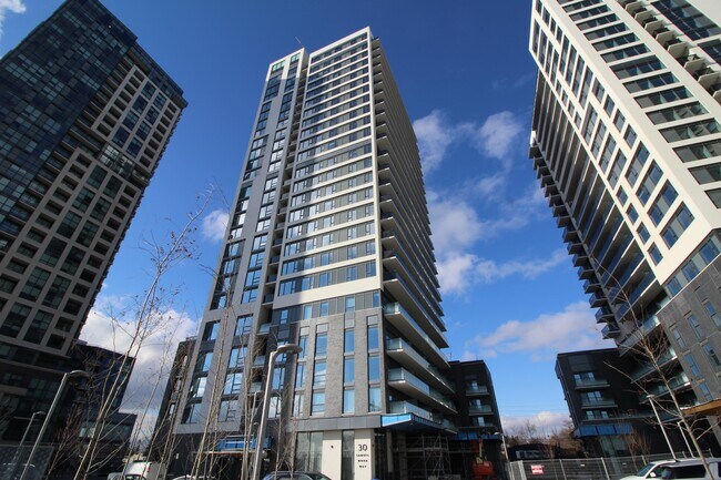 Building Photo - 30-2430 Samuel Wood Wy