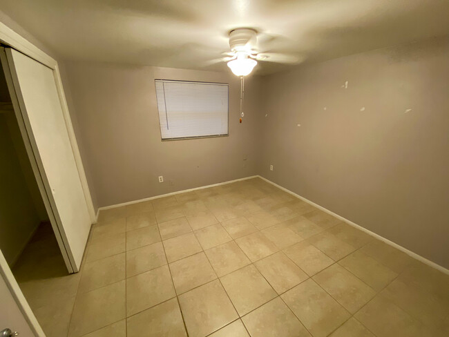 bedroom - 617 Lyndhurst St
