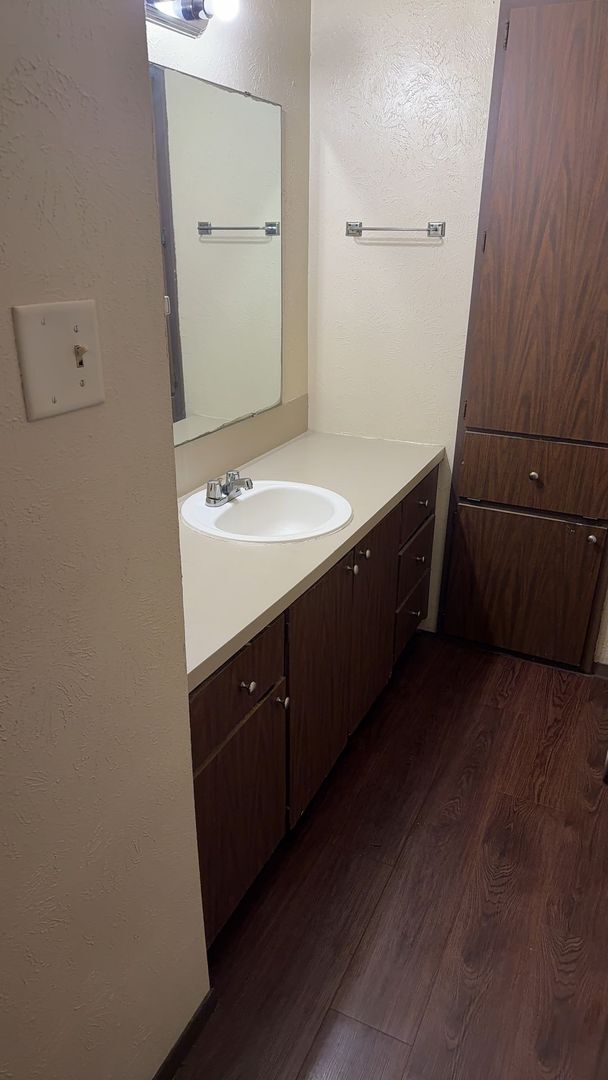 Foto del edificio - 4504 Hunt Cir