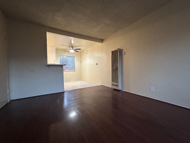 Building Photo - 313 S Wabash Ave