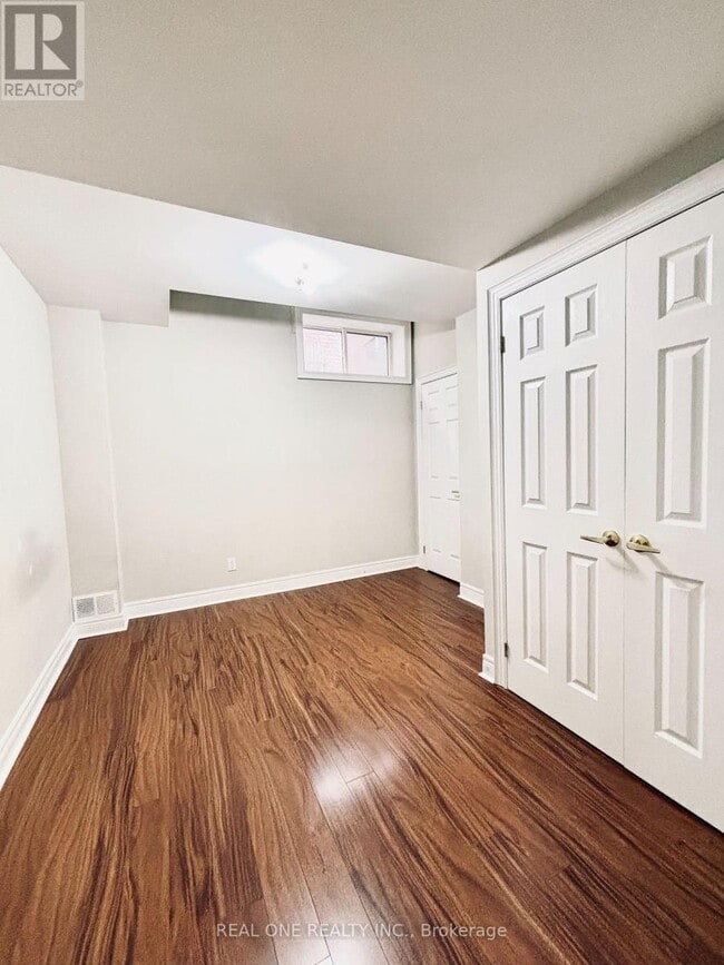 Building Photo - 212 Olive Ave