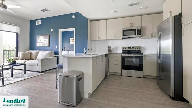 Foto del edificio - 7301 Lake Bank Lp