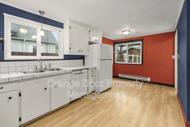 Building Photo - 4316 Park Ave. S