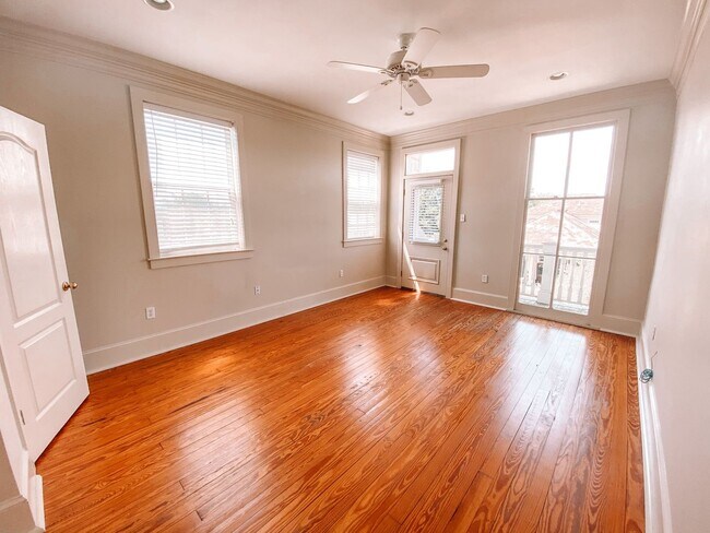 Foto del edificio - 6050 Laurel St