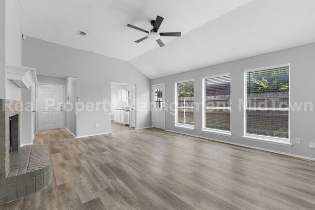 Building Photo - 6100 Wall St