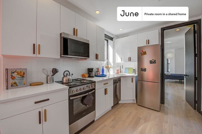 Foto del edificio - Room in Shared 3.0 bed/3 bath home