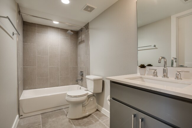 Foto del edificio - 3328 Cedarplaza Ln