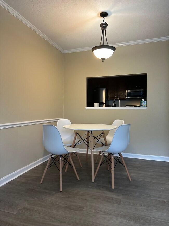 Building Photo - Furnished Townhome is Great North Augusta ...
