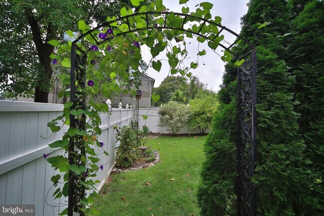 Foto del edificio - 410 Crooked Ln