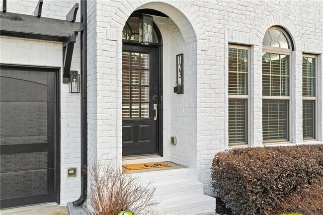 Foto del edificio - 123 Marlow Dr