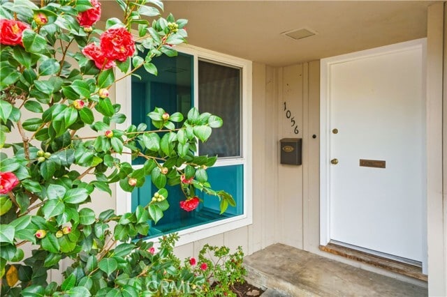 Foto del edificio - 1056 N Shaffer St