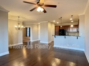 Building Photo - 307 Seven Springs Way