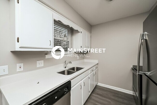 Foto del edificio - 3 Bedroom Pet-Friendly Home in Nashville, TN with Main Street Renewal