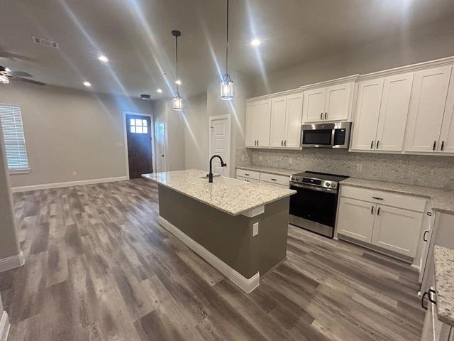 Building Photo - 4007 Avion Dr