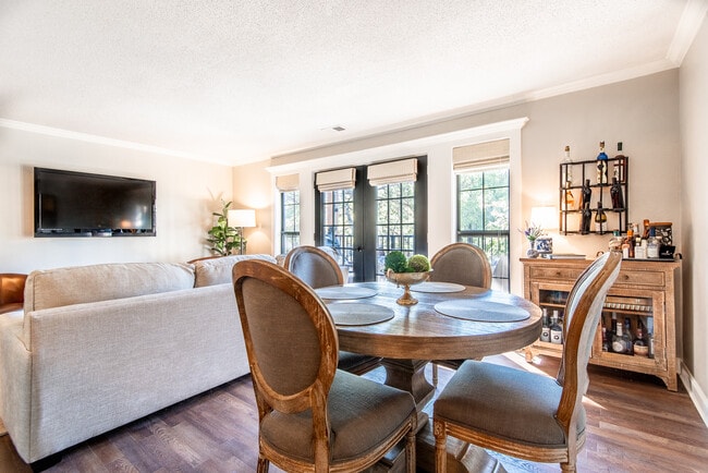 Foto del edificio - 4727 Jarboe St