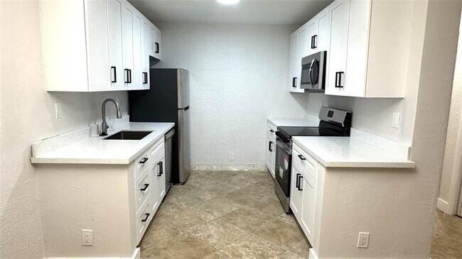 Foto del edificio - 760 SE 2nd Ave