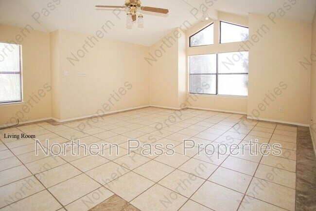 Foto del edificio - 424 Cutler Pl