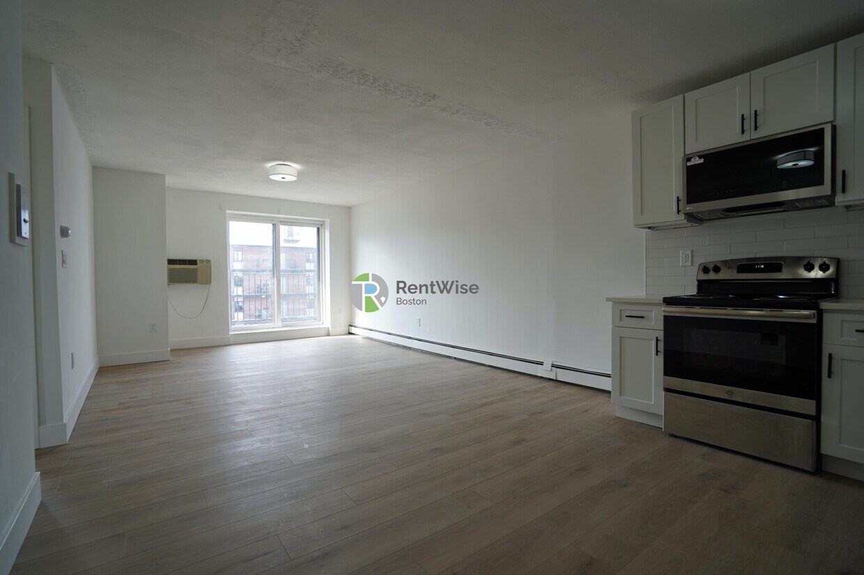 Foto principal - 745 E 6th St