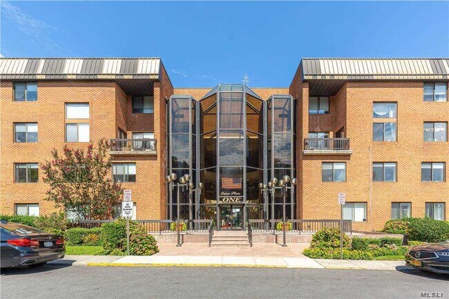 Foto del edificio - 1 Ipswich Ave