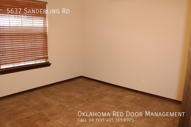 Foto del edificio - 5637 Sanderling Rd