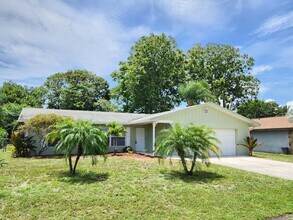 Building Photo - 1680 SE Minorca Ave