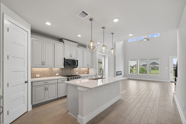 Foto del edificio - 6822 Ivory Sedge Trl