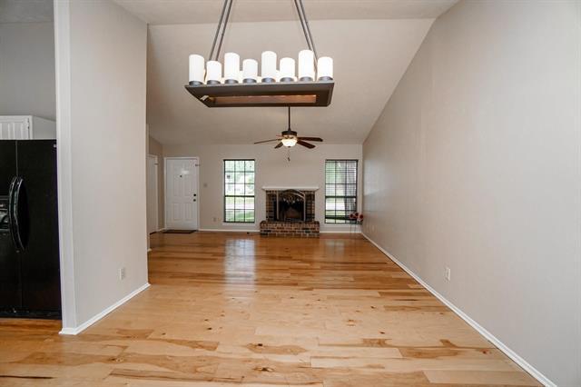 Building Photo - 548 Guadalupe Dr