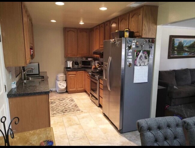 Foto del edificio - 1079 Bradford Dr