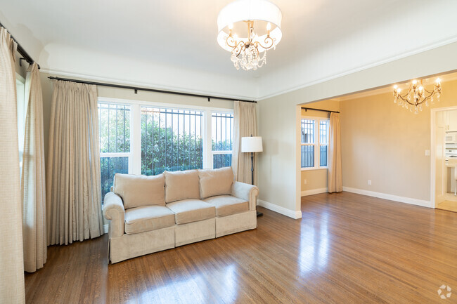 Living Room - ALT - Alta Vista Apartments