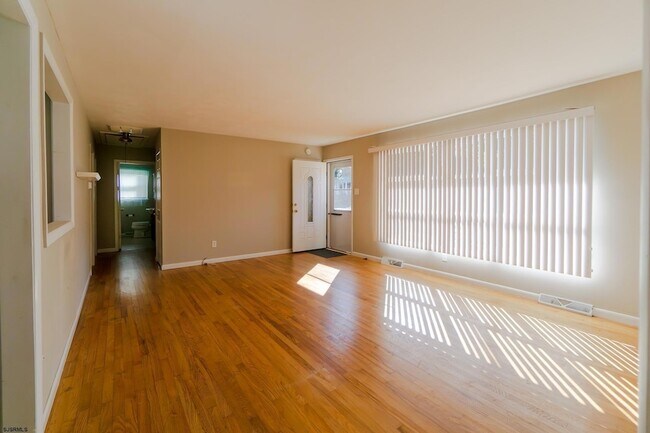 Foto del edificio - 318 Jefferson Ave